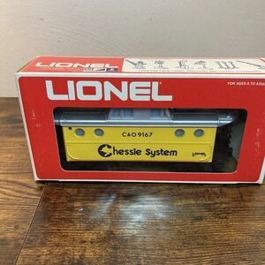 Vintage 1970 Lionel 6-9167 Chessie System (C&O) Lighted Yellow/Silver Caboose OB